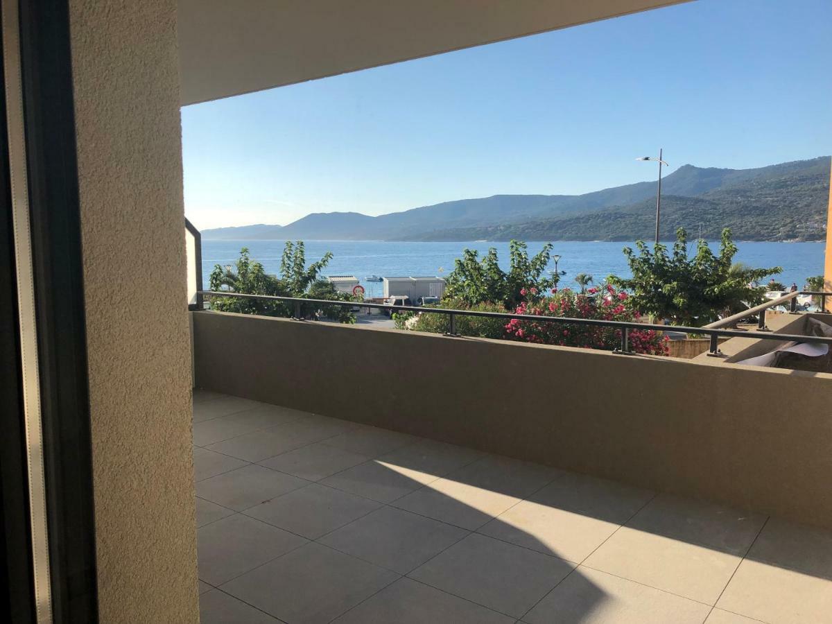 شقة Fronte Di Mare بروبرِيانّو المظهر الخارجي الصورة